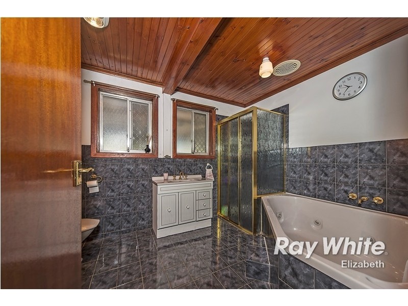 140 McKenzie Road, Elizabeth Downs SA 5113