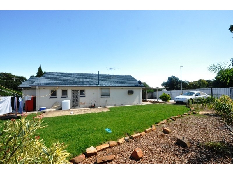 12 Atkinson Road, Elizabeth Downs SA 5113