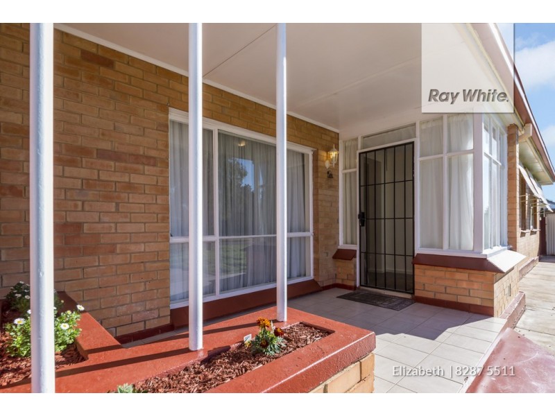 18 Longleat Road, Elizabeth Vale SA 5112