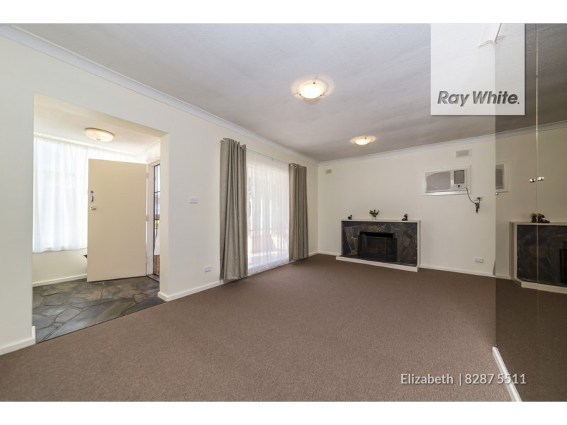 18 Longleat Road, Elizabeth Vale SA 5112