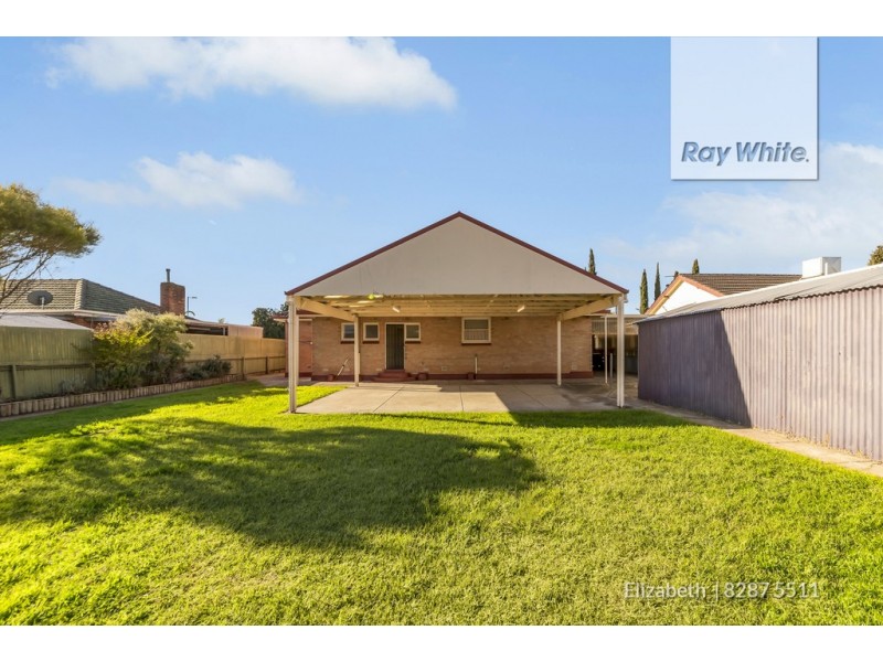 18 Longleat Road, Elizabeth Vale SA 5112
