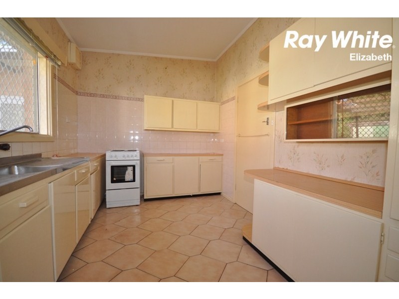 7 Grovely Street, Elizabeth Vale SA 5112