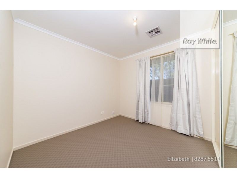 16 Hughes Street, Andrews Farm SA 5114
