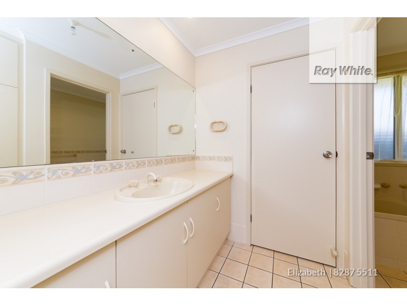 16 Hughes Street, Andrews Farm SA 5114