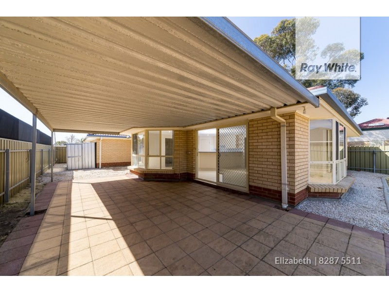 16 Hughes Street, Andrews Farm SA 5114