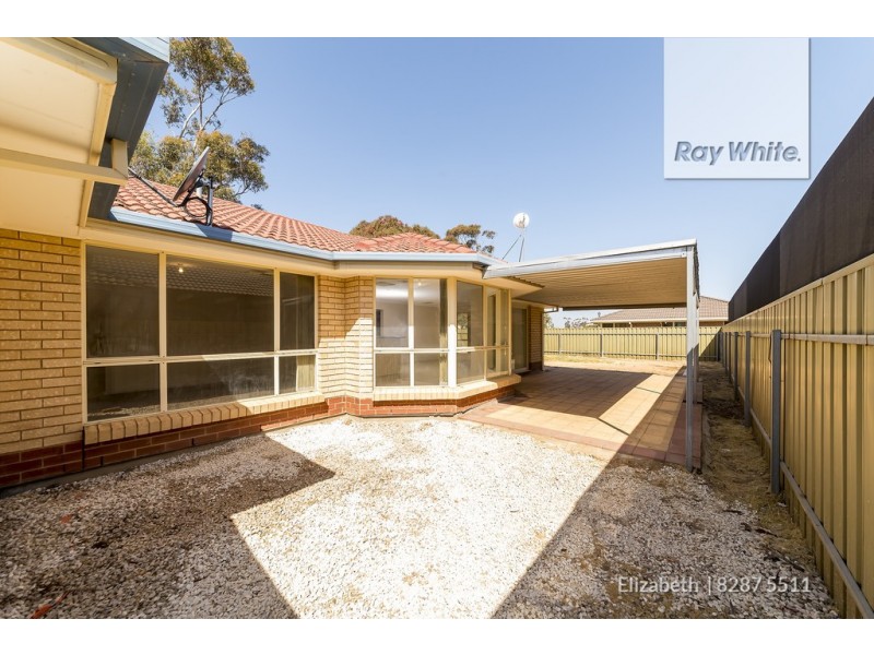 16 Hughes Street, Andrews Farm SA 5114