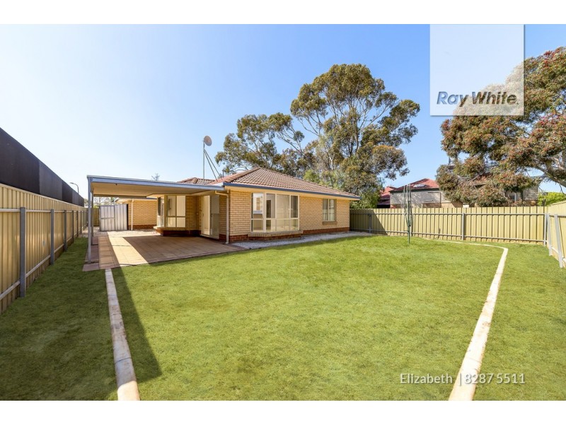 16 Hughes Street, Andrews Farm SA 5114