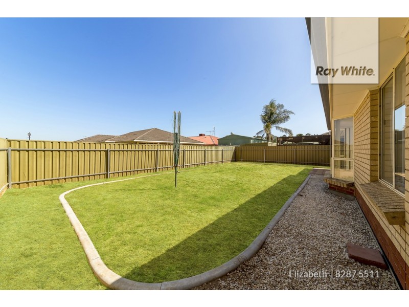 16 Hughes Street, Andrews Farm SA 5114