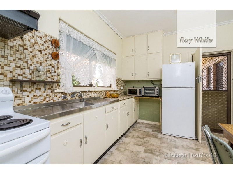 6 Porton Street, Elizabeth Grove SA 5112