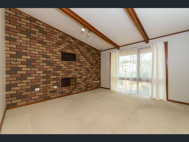 14 Hawker Cres, Elizabeth East SA 5112