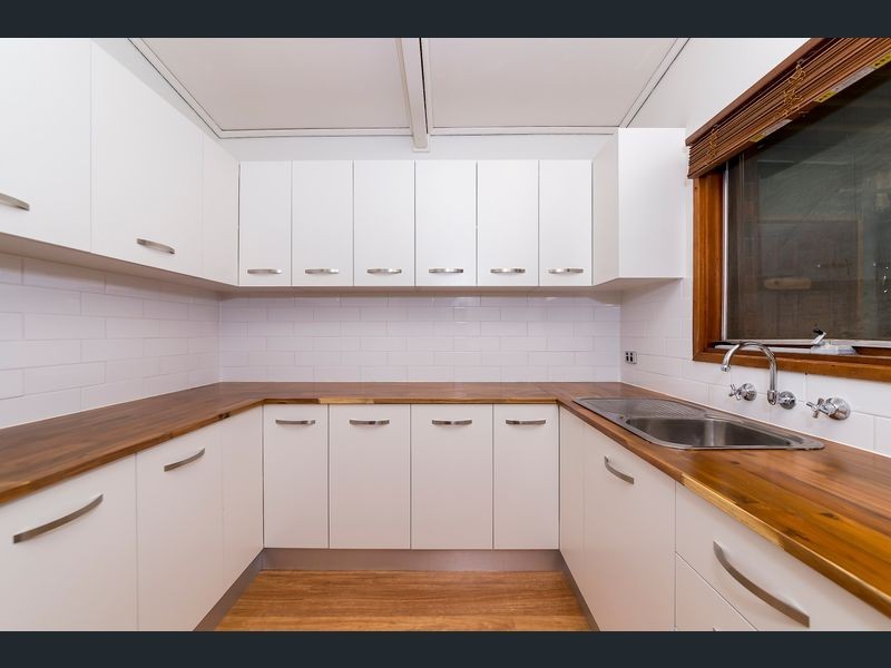 14 Hawker Cres, Elizabeth East SA 5112