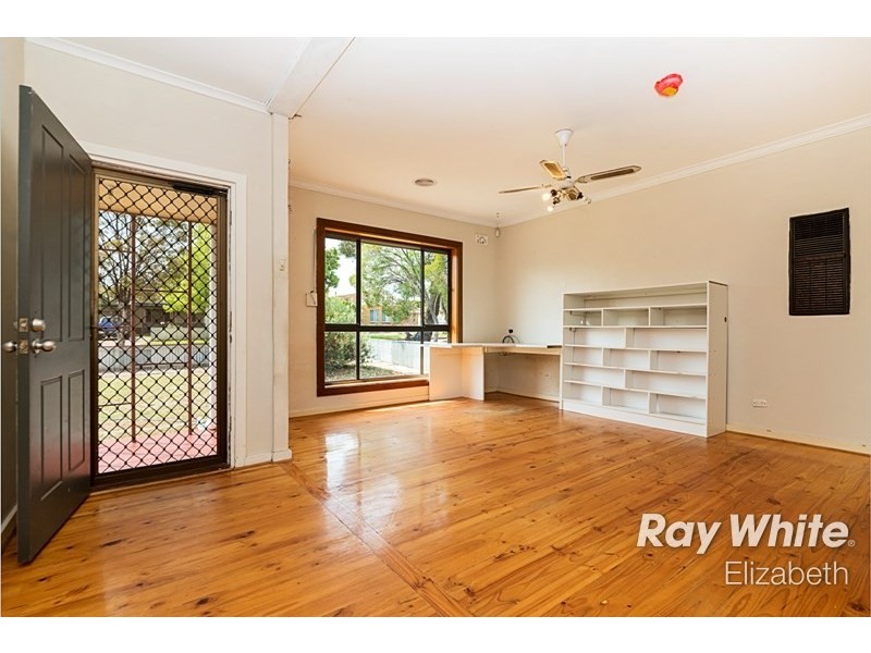 20 Campbell Rd, Elizabeth Downs SA 5113