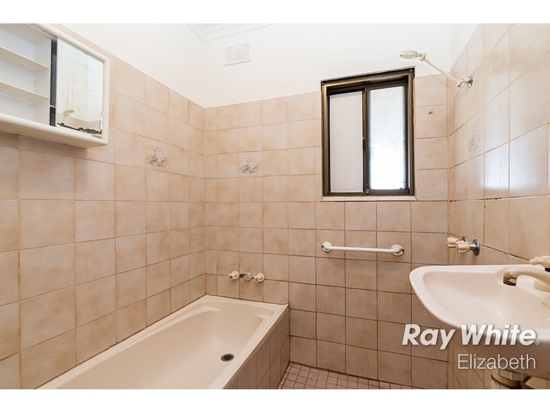 20 Campbell Rd, Elizabeth Downs SA 5113