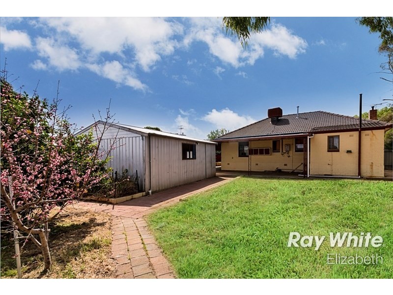 20 Campbell Rd, Elizabeth Downs SA 5113