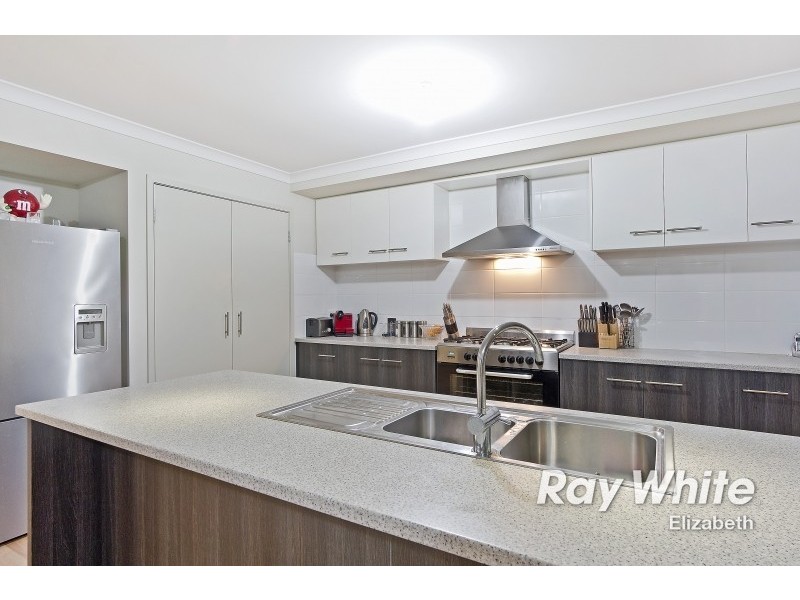 43 Arcadia Drive, Smithfield SA 5114