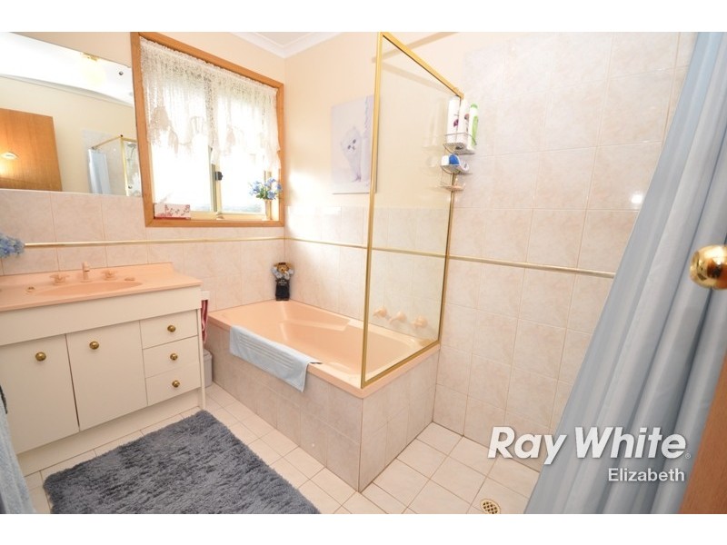 63 Highfield Drive, Hillbank SA 5112