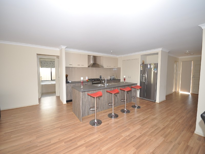 53 Strathaird Boulevard, Smithfield SA 5114