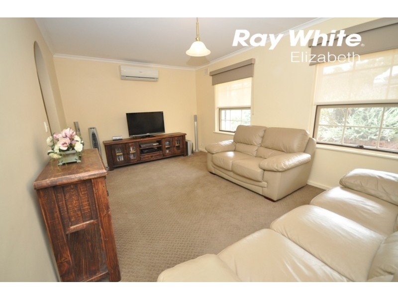 13 Brooker Drive, Hillbank SA 5112