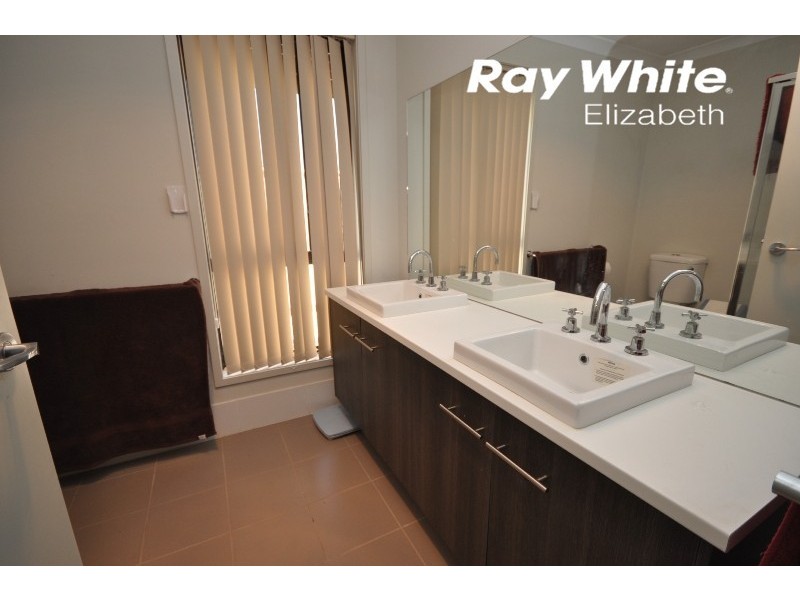 66 Admiralty Cct, Smithfield SA 5114