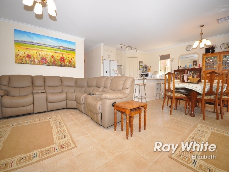 27 Monterey Drive, Munno Para West SA 5115