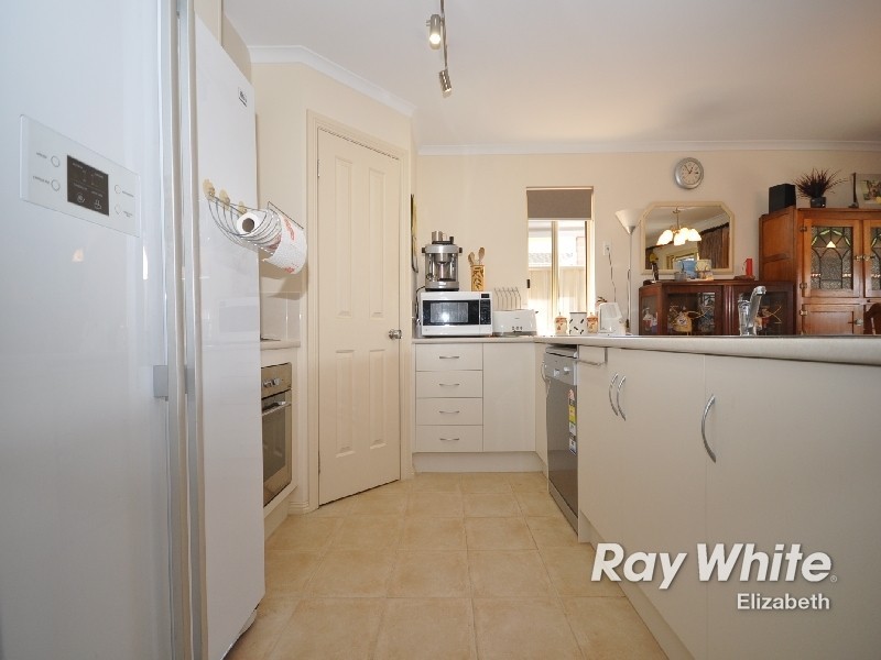27 Monterey Drive, Munno Para West SA 5115