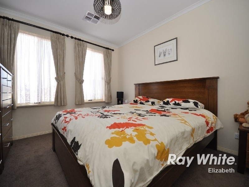 27 Monterey Drive, Munno Para West SA 5115