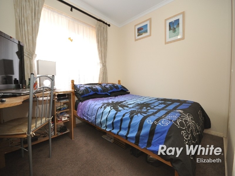 27 Monterey Drive, Munno Para West SA 5115