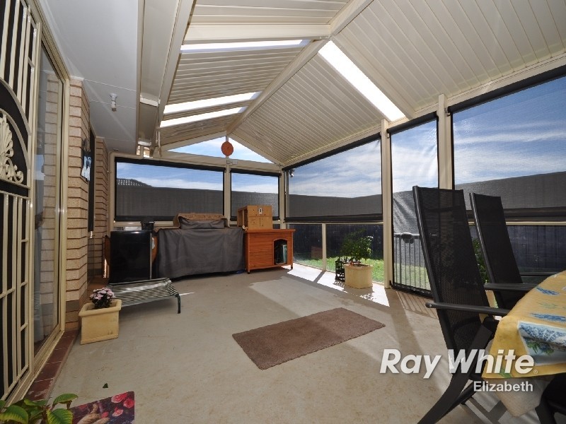 27 Monterey Drive, Munno Para West SA 5115