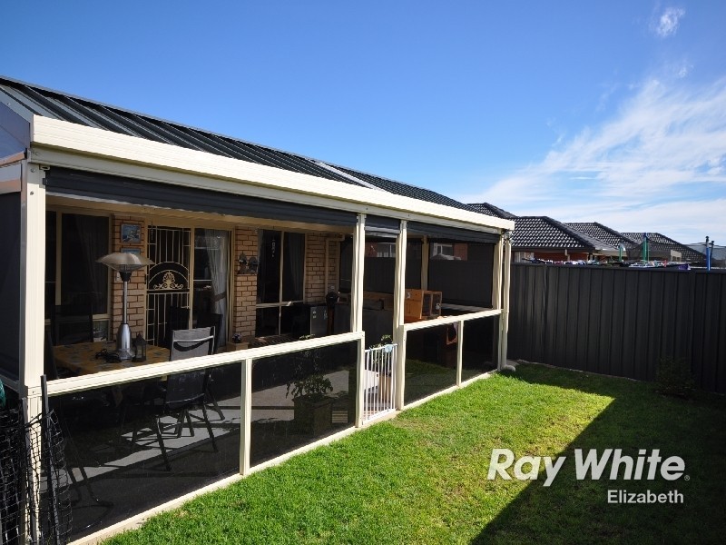 27 Monterey Drive, Munno Para West SA 5115