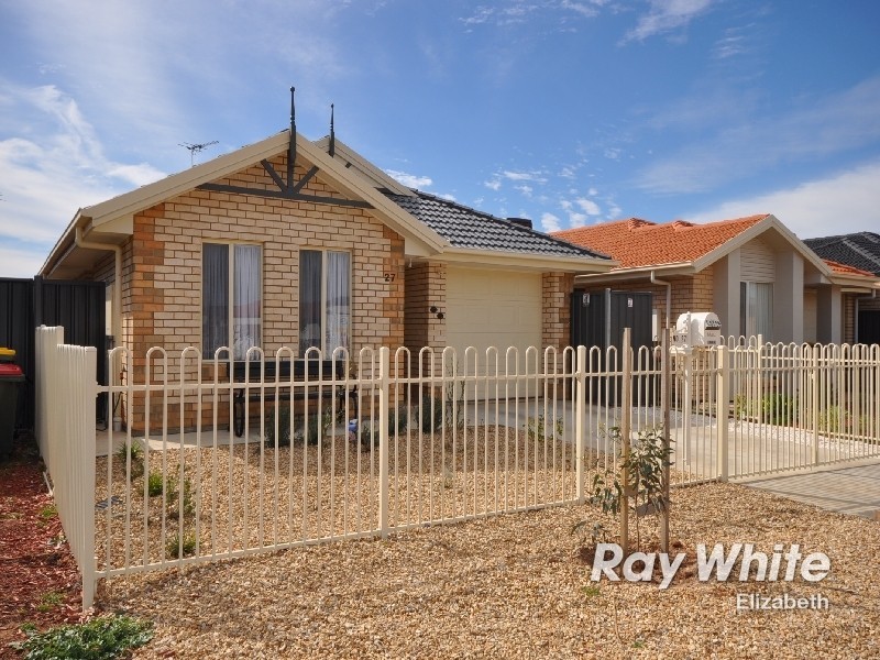 27 Monterey Drive, Munno Para West SA 5115