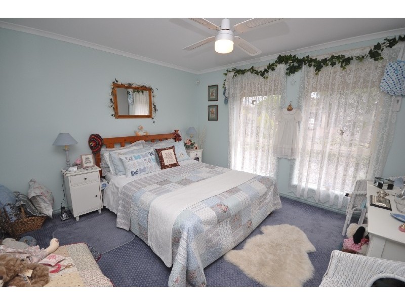 15 Amisfield Crescent, Greenwith SA 5125
