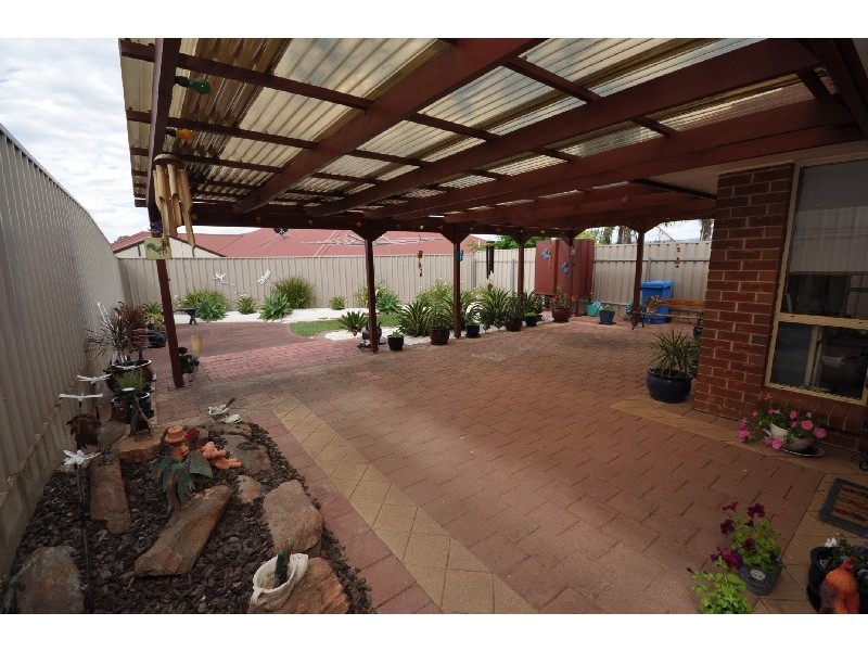 15 Amisfield Crescent, Greenwith SA 5125