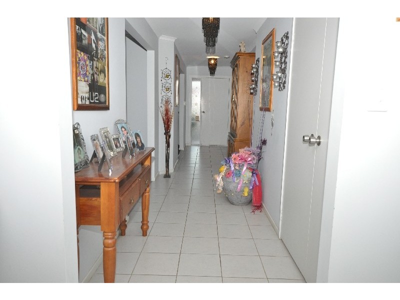 8 Gluford Court, Andrews Farm SA 5114