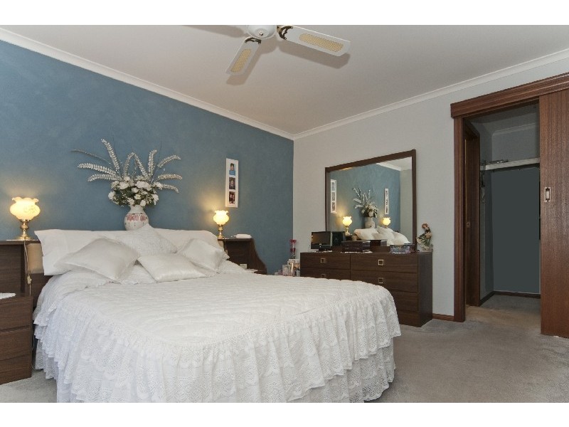 12 Jestina Court, Evanston SA 5116