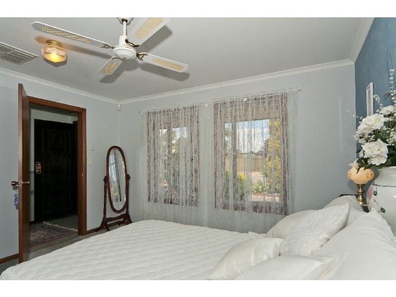 12 Jestina Court, Evanston SA 5116