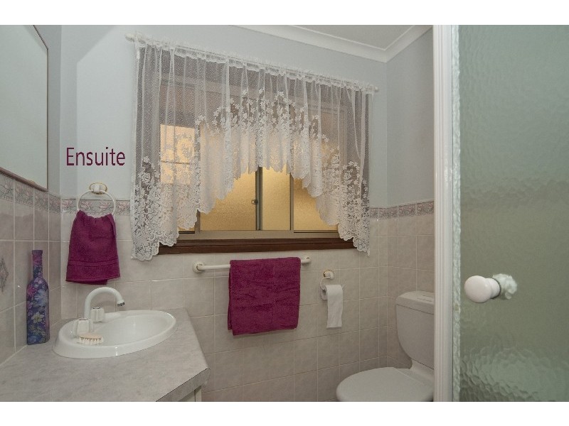 12 Jestina Court, Evanston SA 5116