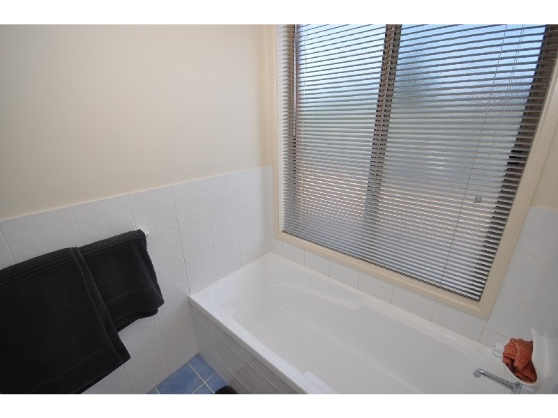 4 Tuxford Court, Blakeview SA 5114