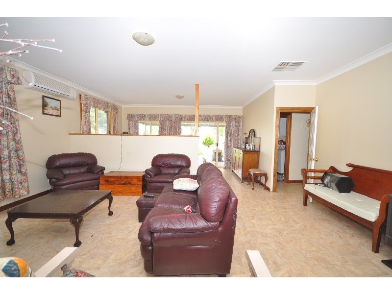 10 Edward Street, Willaston SA 5118