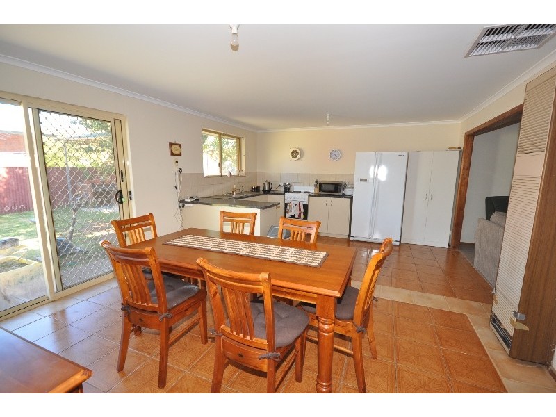 18 Douglas Street, Elizabeth Downs SA 5113