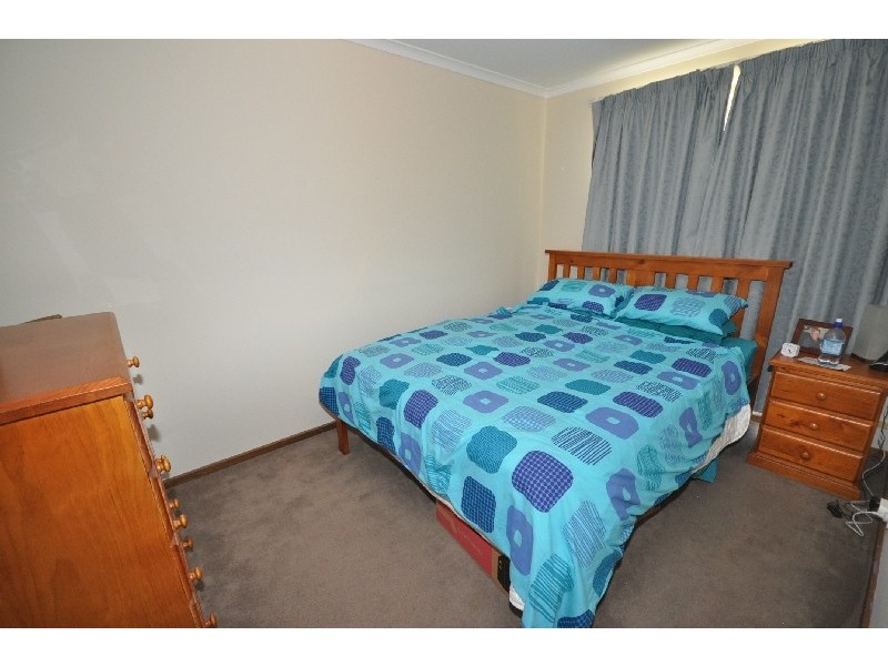 18 Douglas Street, Elizabeth Downs SA 5113