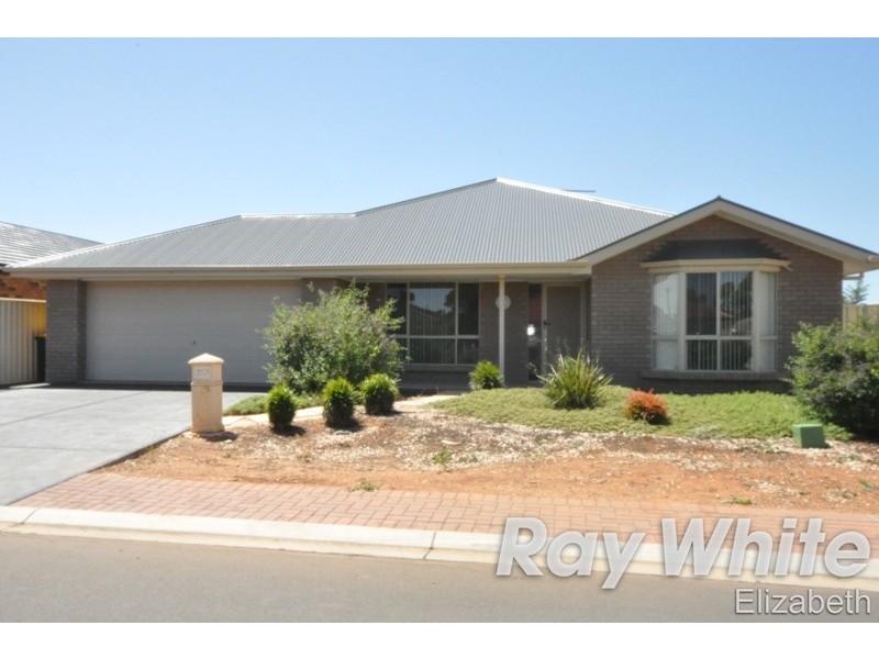 55 Strathaird Boulevard, Smithfield SA 5114