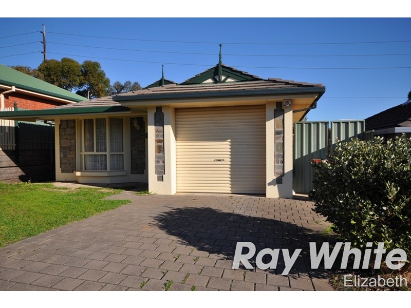 2 Knightsbridge Court, Hillbank SA 5112