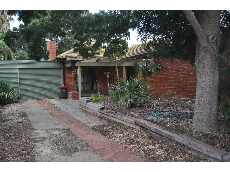 6 Woodfalls Road, Elizabeth Vale SA 5112