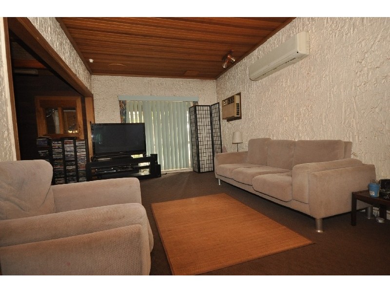 6 Woodfalls Road, Elizabeth Vale SA 5112