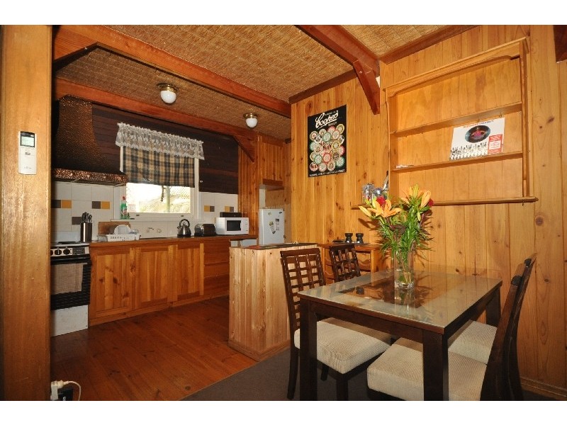 6 Woodfalls Road, Elizabeth Vale SA 5112