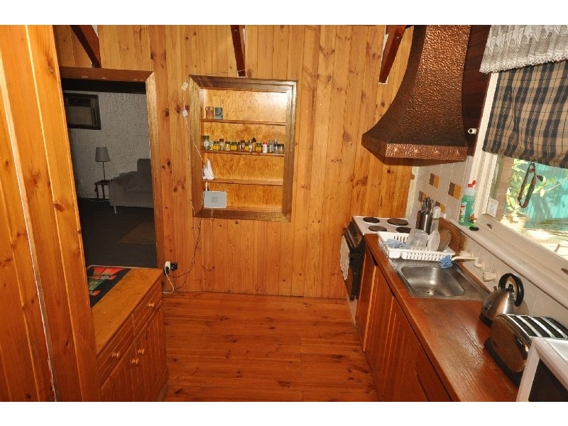 6 Woodfalls Road, Elizabeth Vale SA 5112