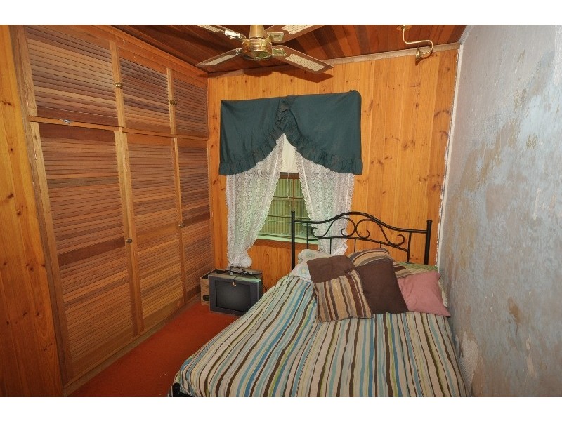 6 Woodfalls Road, Elizabeth Vale SA 5112