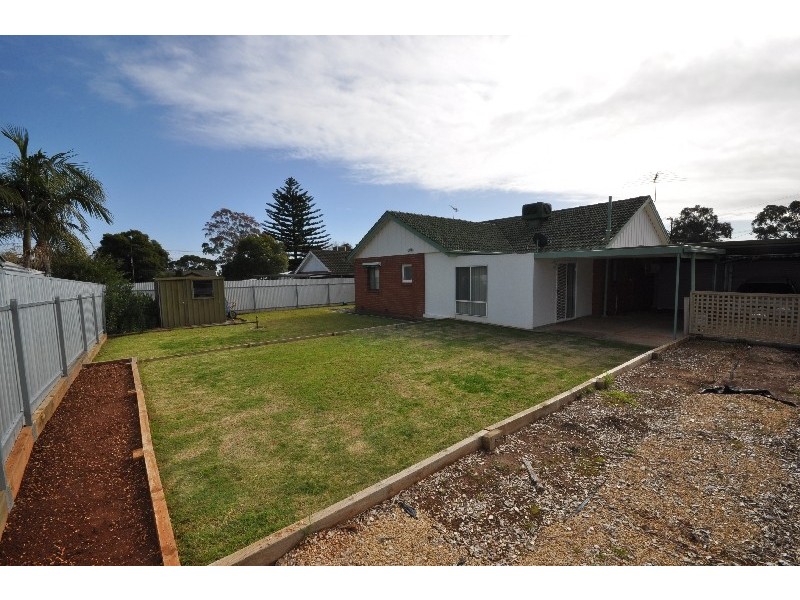 4 Salway Street, Elizabeth Park SA 5113