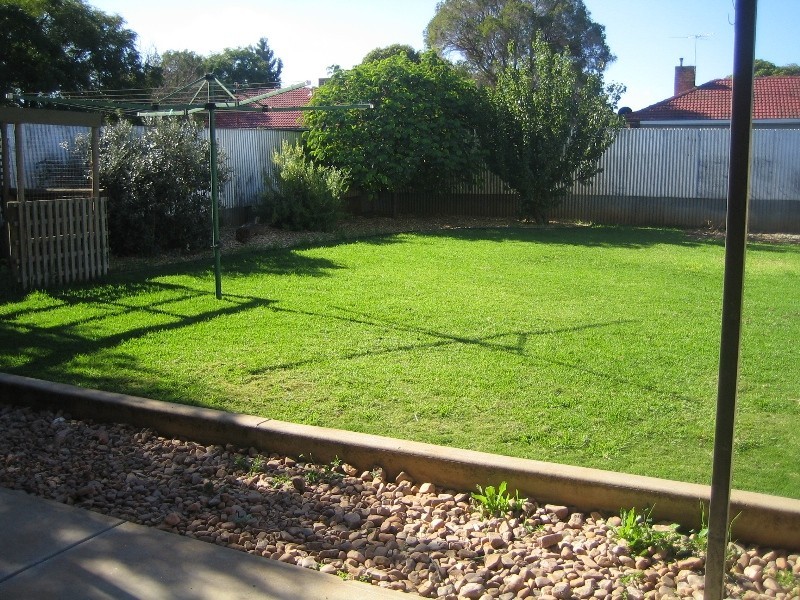 26 Peacock Road, Elizabeth Downs SA 5113