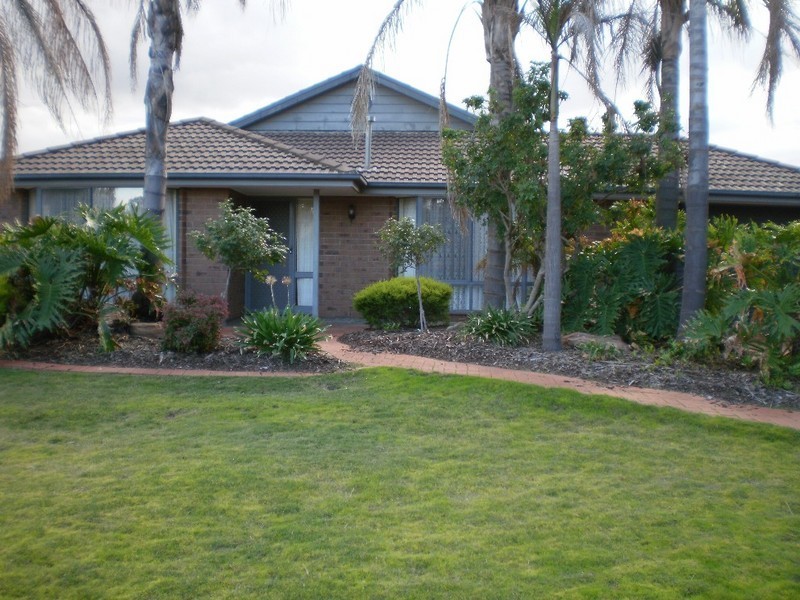 13 Currumbin Avenue, Blakeview SA 5114